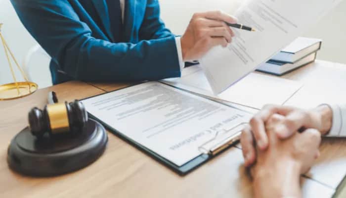 Co to jest pozew i jak uniknąć błędów przy jego składaniu?