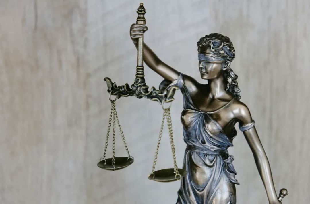 Adwokat w Lublinie a radca prawny – czym różnią się te zawody?